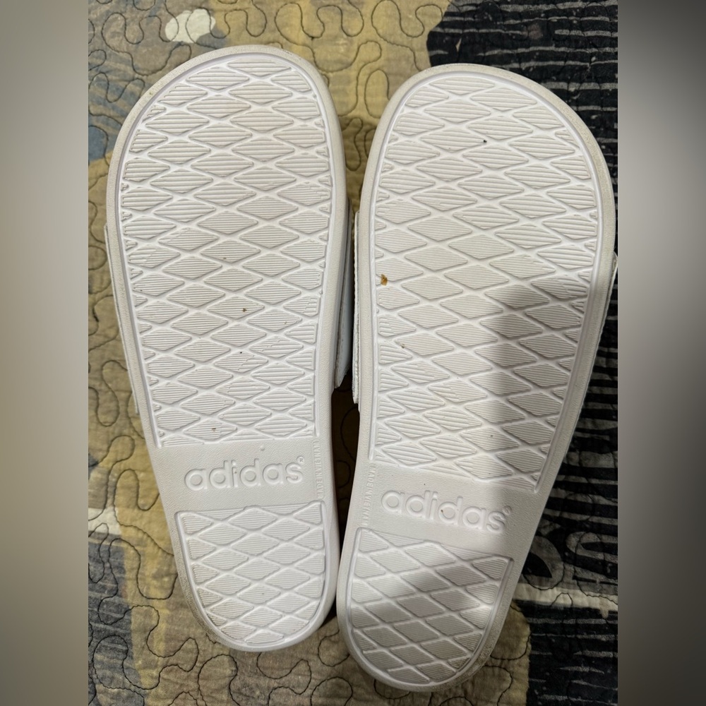 Adidas Adilette comfort slide size US 9 women gold - Picture 4 of 6